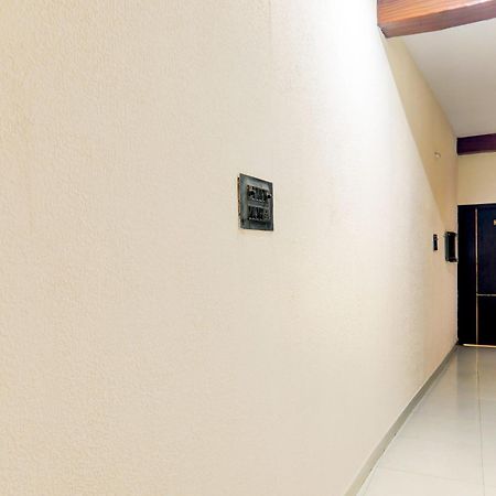Hotel O Sr Grand Gorakhpur Exteriör bild