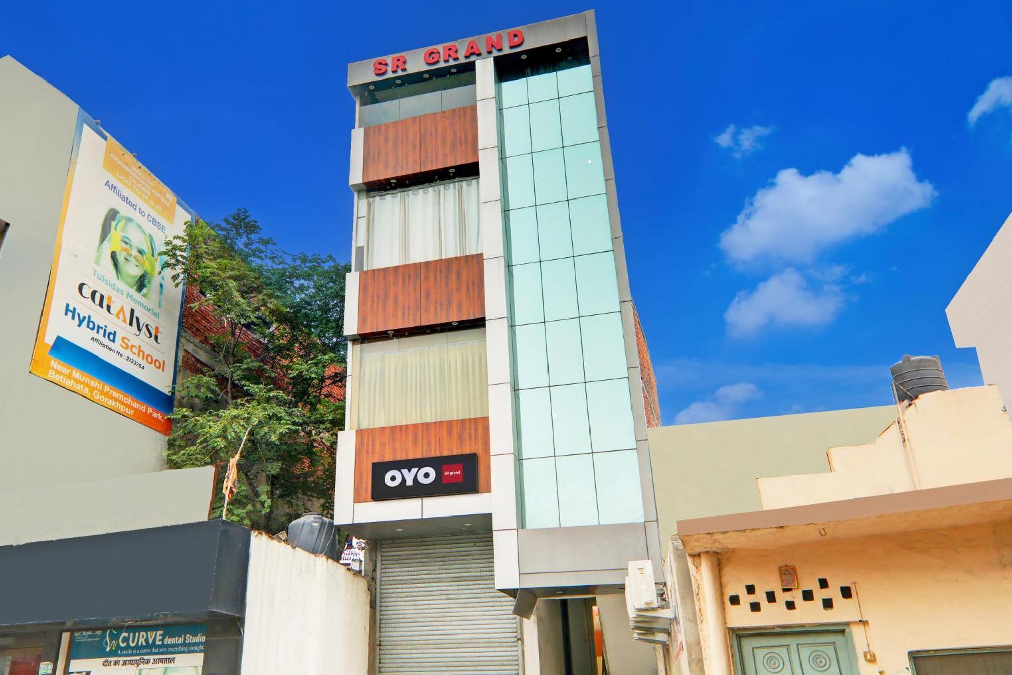 Hotel O Sr Grand Gorakhpur Exteriör bild